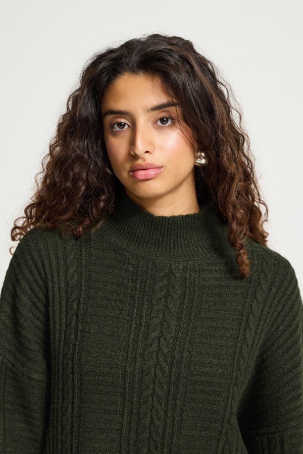 Chandail tricot torsades Chandail tricot torsades