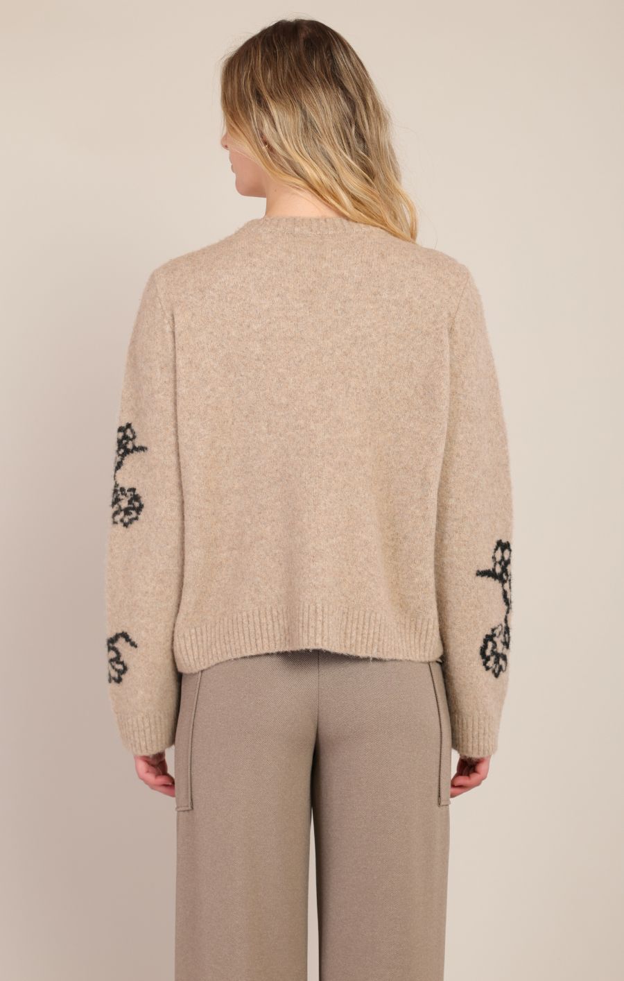 Chandail tricot fleurs - 2827016 DG - Room 34 Chandail tricot fleurs - 2827016 DG - Room 34
