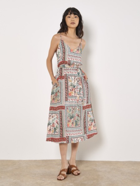 Gère ton look même en robe!