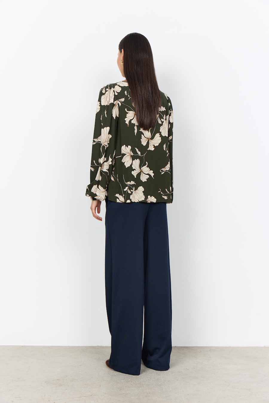 Blouse motif col rond