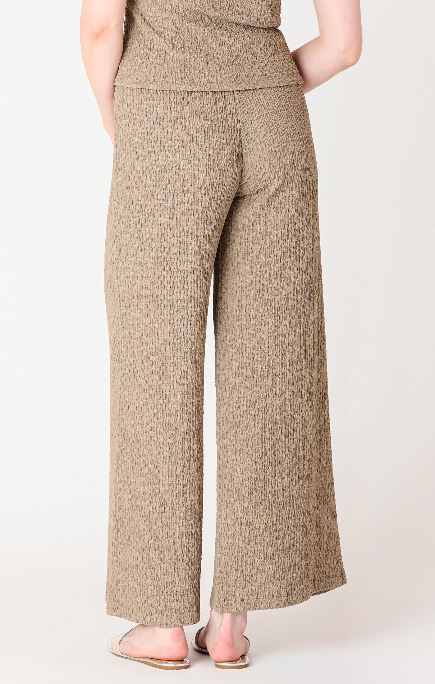 Pantalon chic texturé jambes larges 