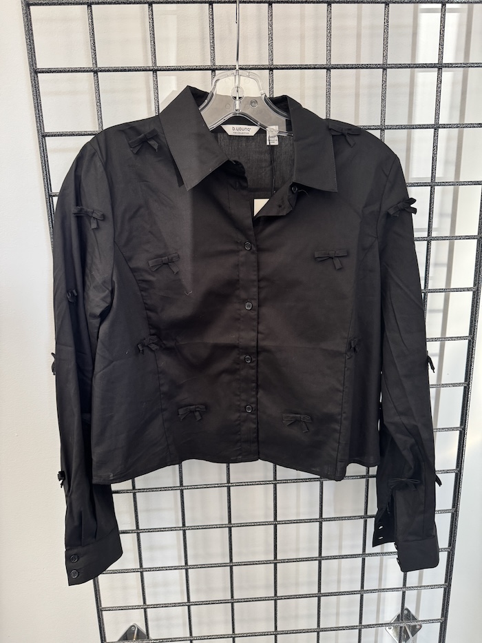 Blouse avec boucles - 20818197 - B.Young