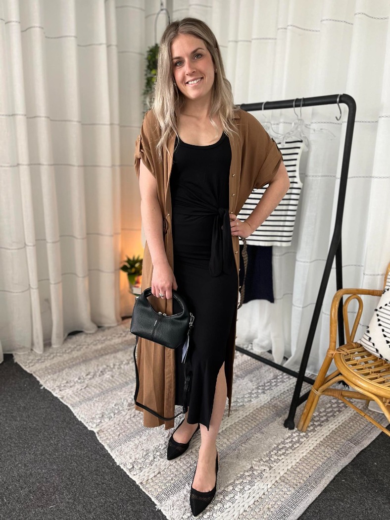 Robe midi avec noeud