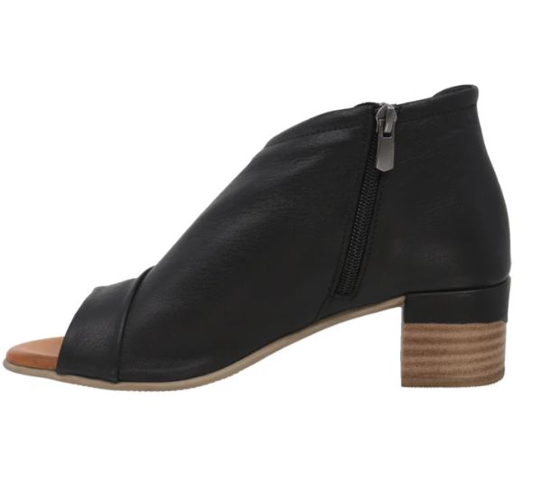 Sandale semi-ouverte en cuir