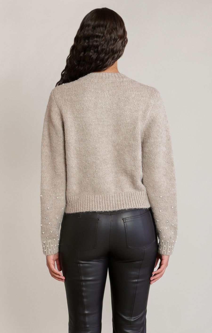 Cardigan en tricot boutonné à l'avant