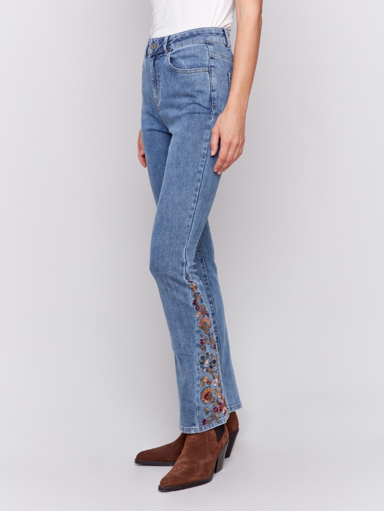 Jeans flare broderie bas