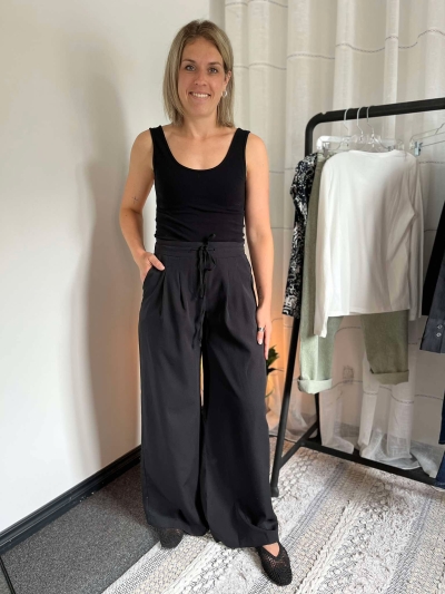 Pantalon chic plissé devant - 20618072 - Fransa