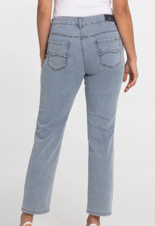 Jeans taille mi-haute ajusté cheville