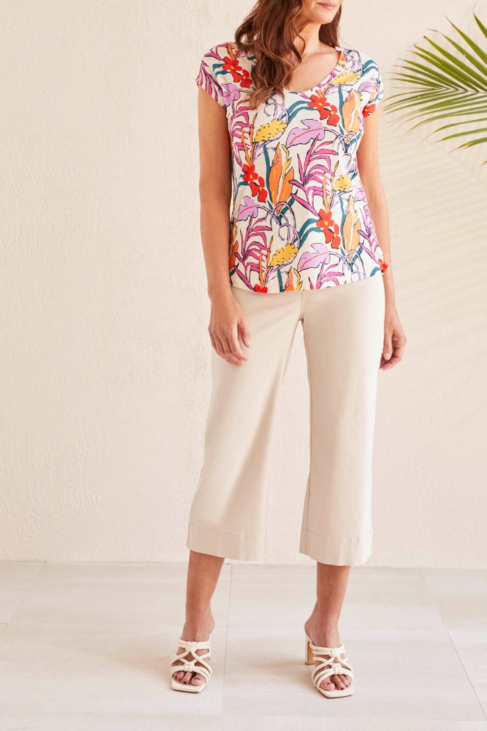 T-shirt motif col en V