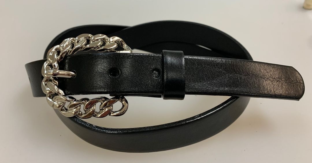 CEINTURE BOUCLE ARGENT LOOK CHAINE